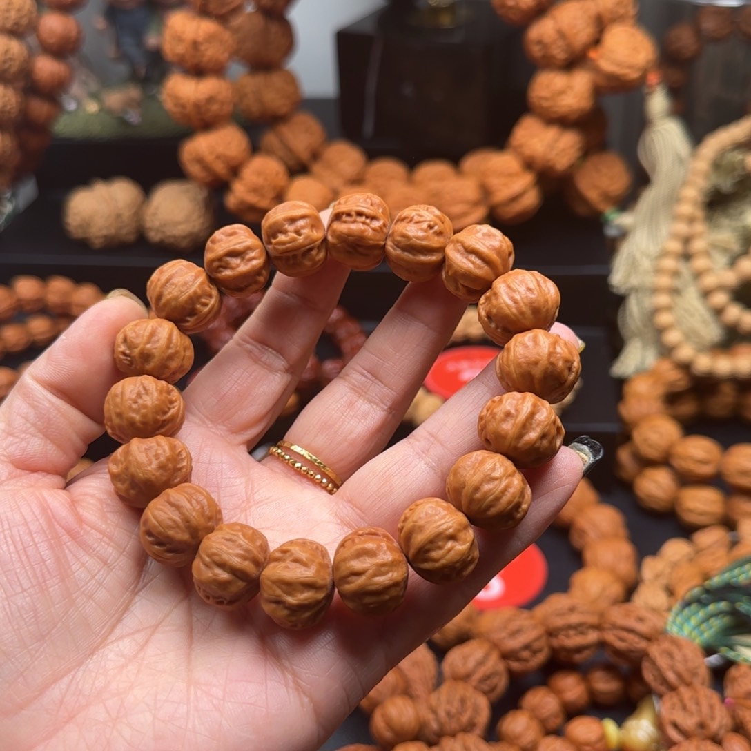 O***r桃核吊坠核桃手串