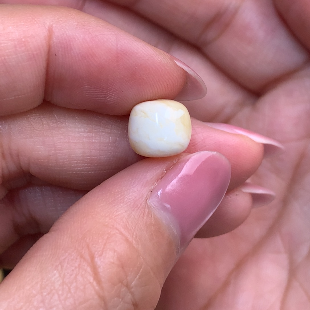 琥珀未镶嵌裸石蜜蜡9.8