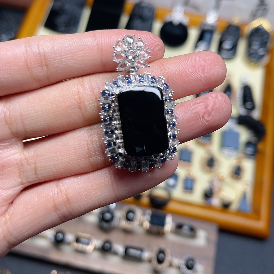 翡翠18K金镶嵌吊坠(不含链)无事牌