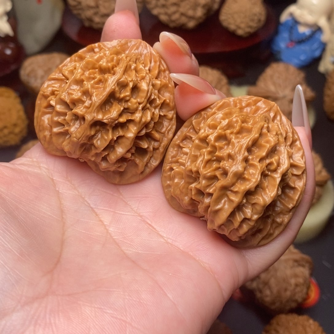 文玩核桃把件京八对儿43.5