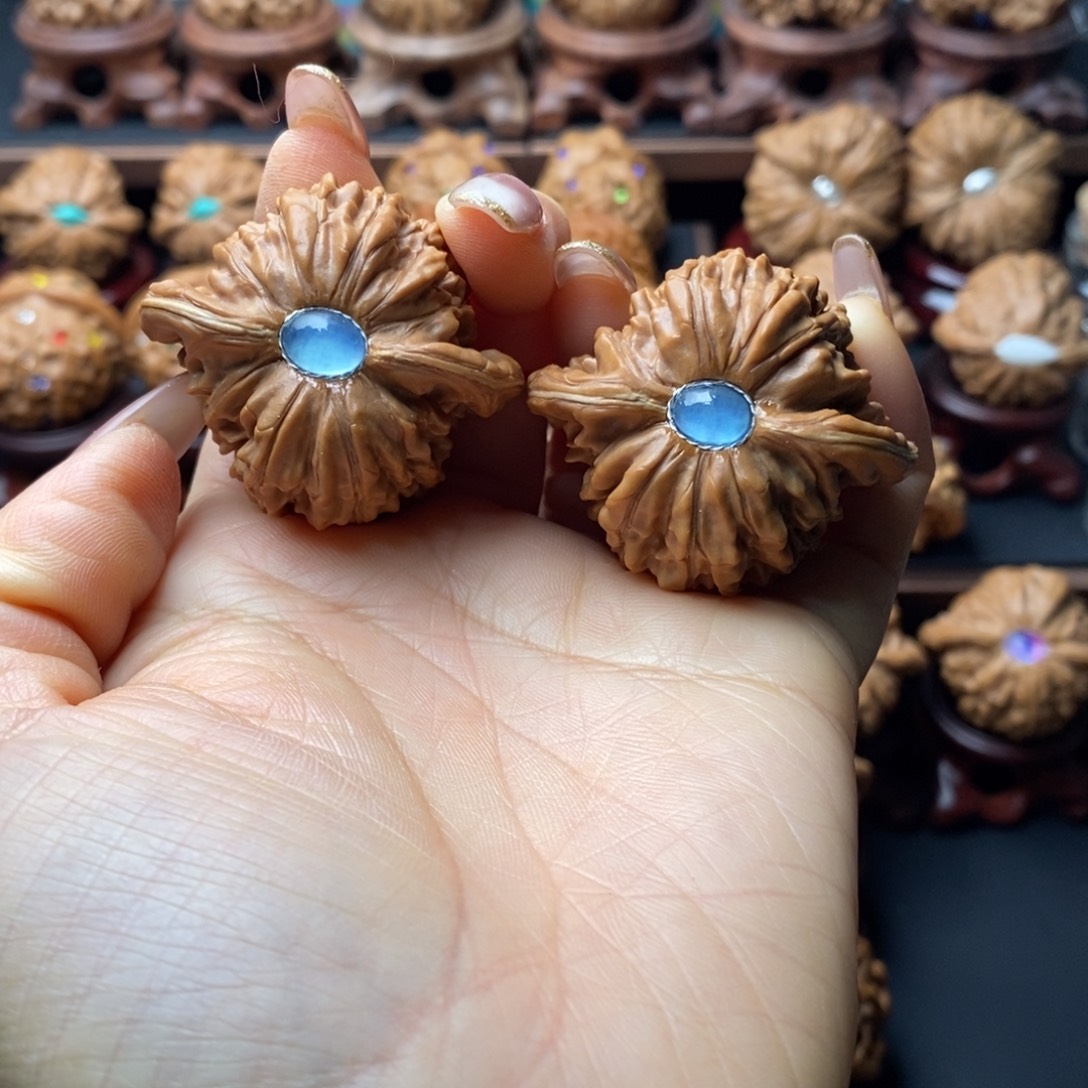 文玩核桃吊坠四座楼