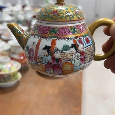 在一起时也不会太在意自己对他人所