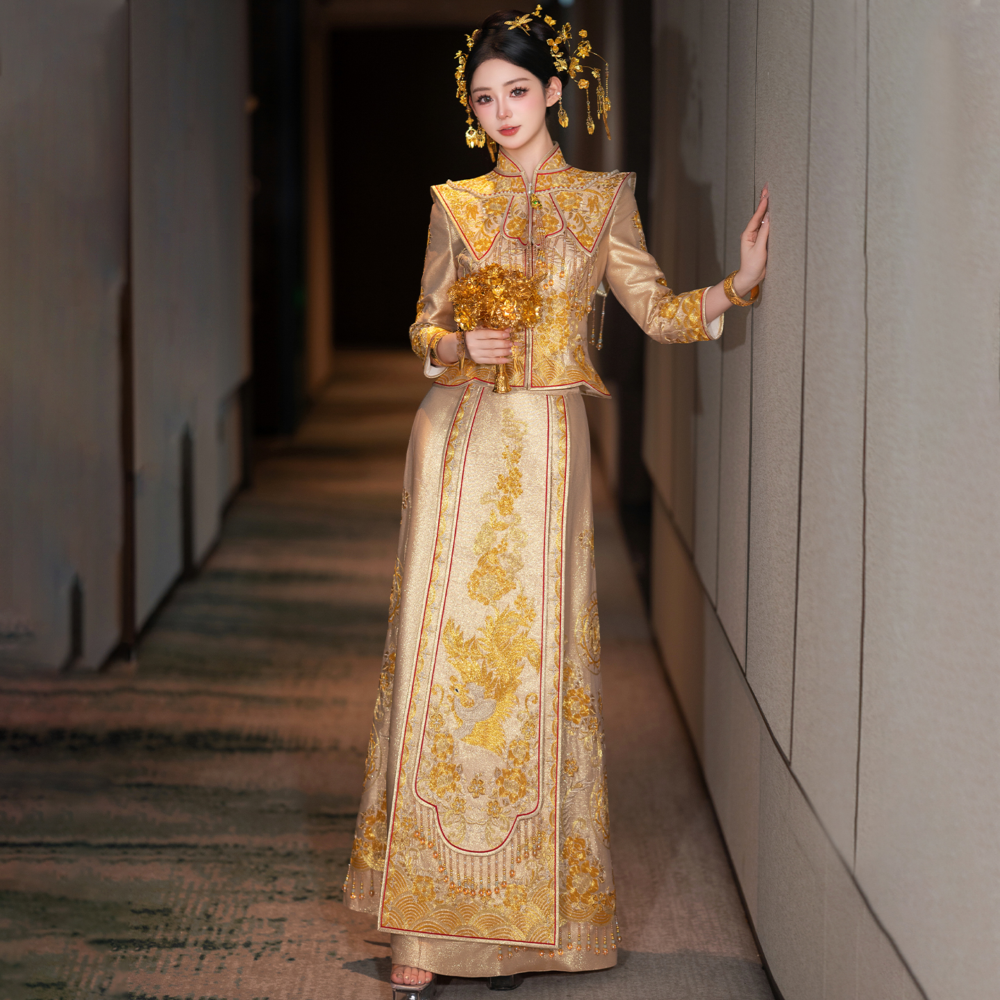 秀禾服婚服2025新款新娘结婚嫁衣中式出阁敬酒服香槟色龙凤褂1050