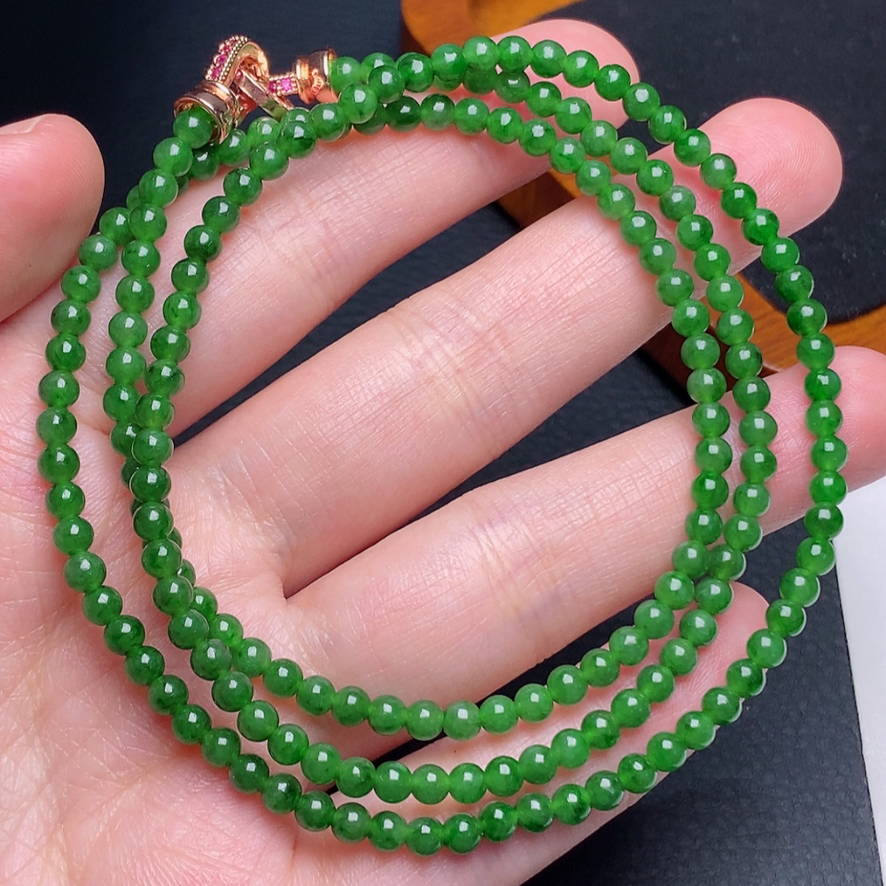 缅甸天然翡翠a货冰种辣绿小米珠项链卡3.5mm绿色长链链珠