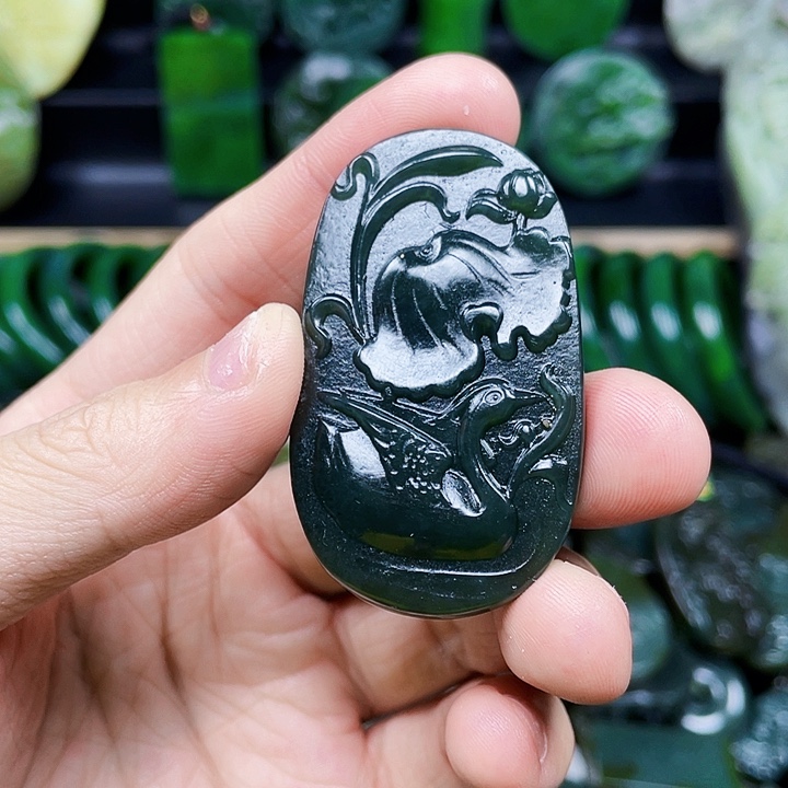 和田玉未镶嵌挂件