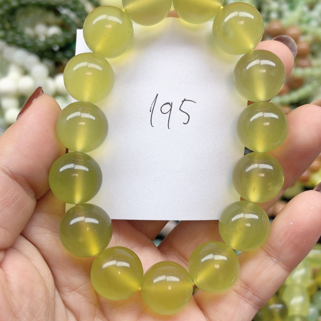 未镶嵌蛇纹石玉手链