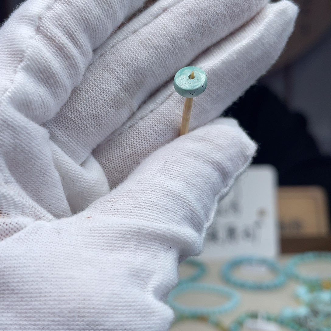 南红玛瑙未镶嵌珠宝奇石