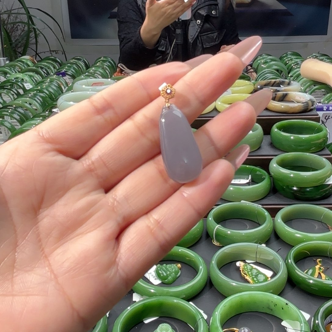 和田玉吊坠(赠链)未镶嵌