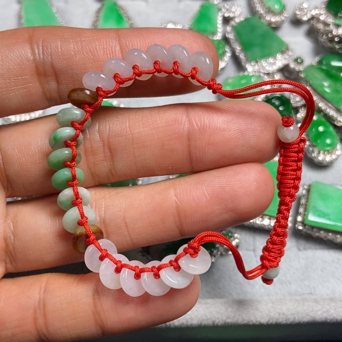 翡翠手链未镶嵌手链