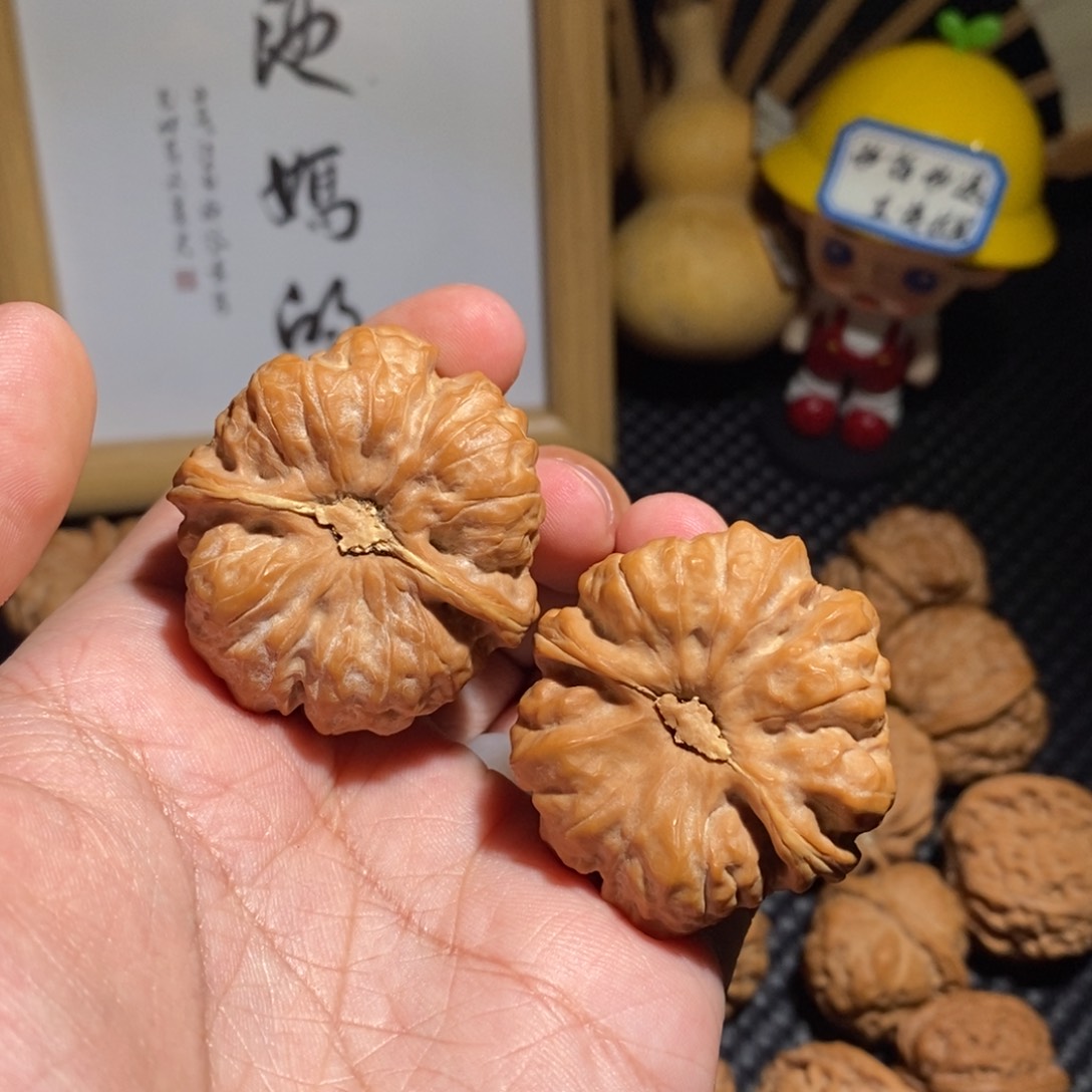 文玩核桃把件万***命40尺4开背蛤蟆头