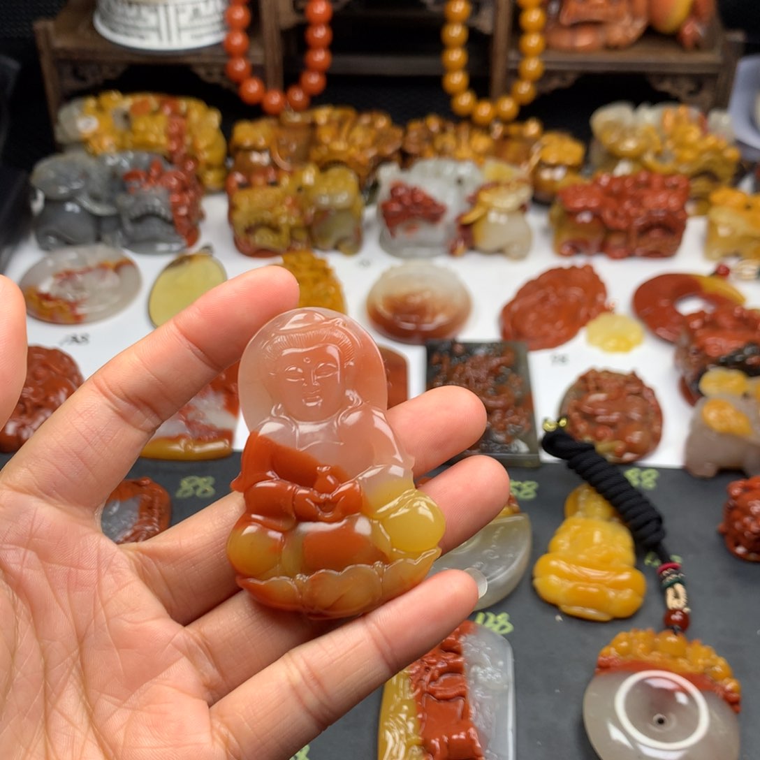 石英质玉（黄龙玉）挂件未镶嵌