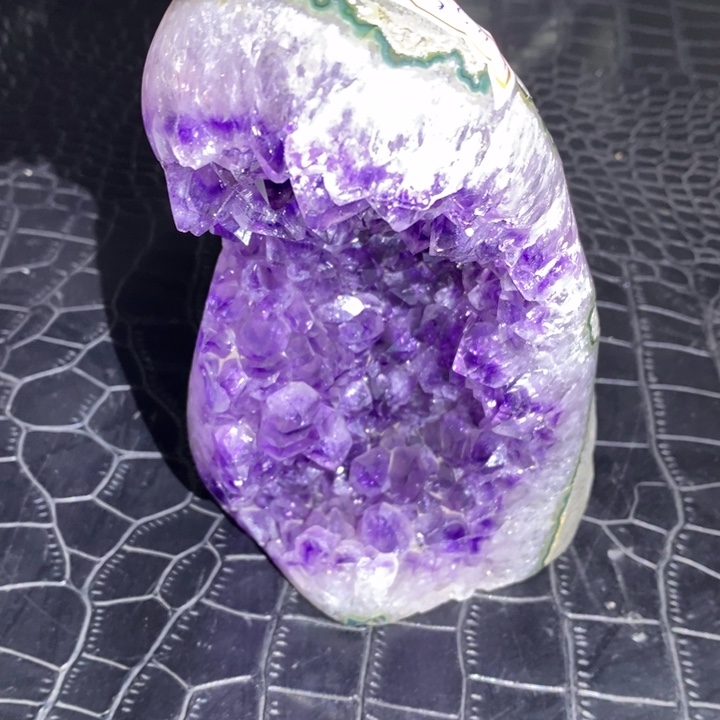 福利紫晶簇未镶嵌水晶