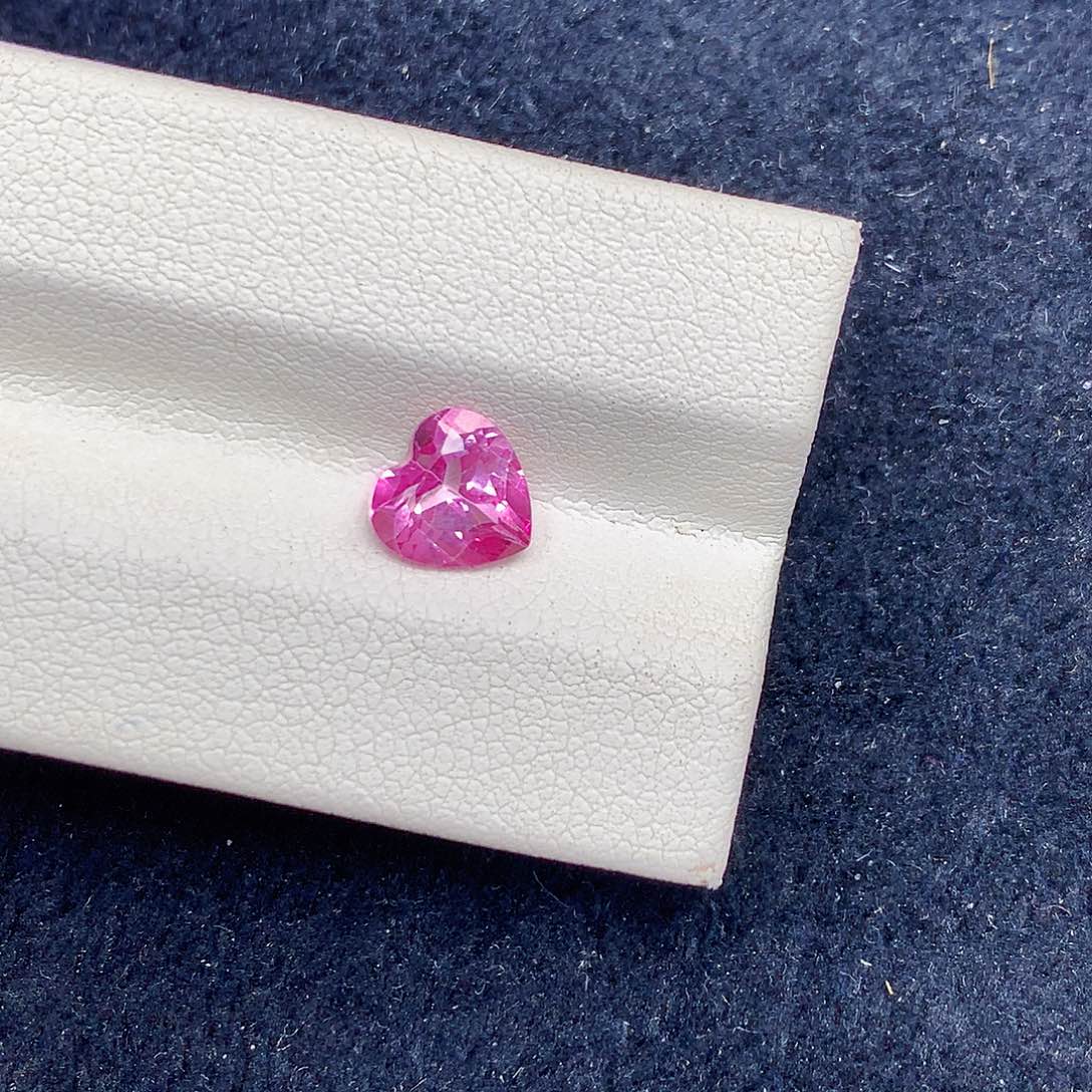 托帕石裸石未镶嵌心7