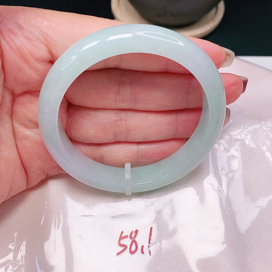 【闪购商品】翡翠手镯未镶嵌正