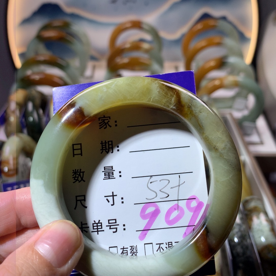 【闪购商品】蛇纹石玉手镯未镶嵌