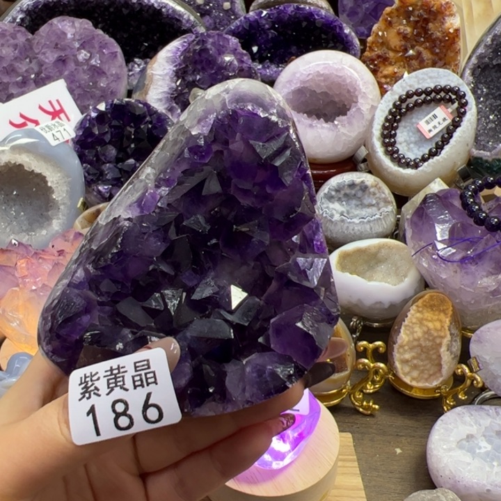 未镶嵌大型摆件（非配饰）紫晶186