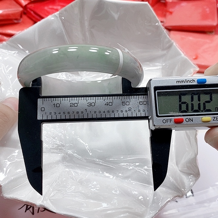 翡翠手镯未镶嵌81                     