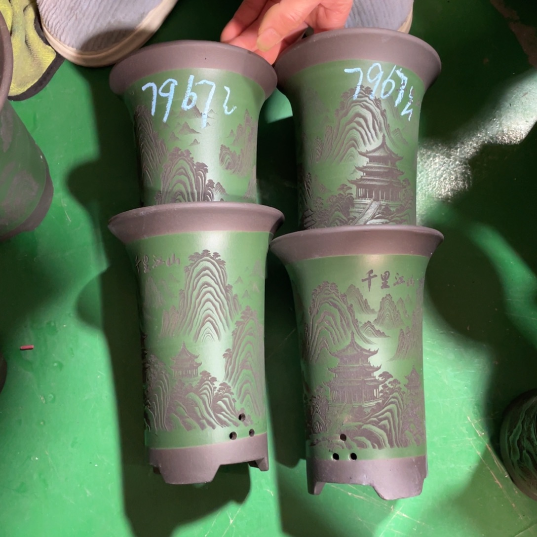 羊***羊紫砂花盆微瑕小号