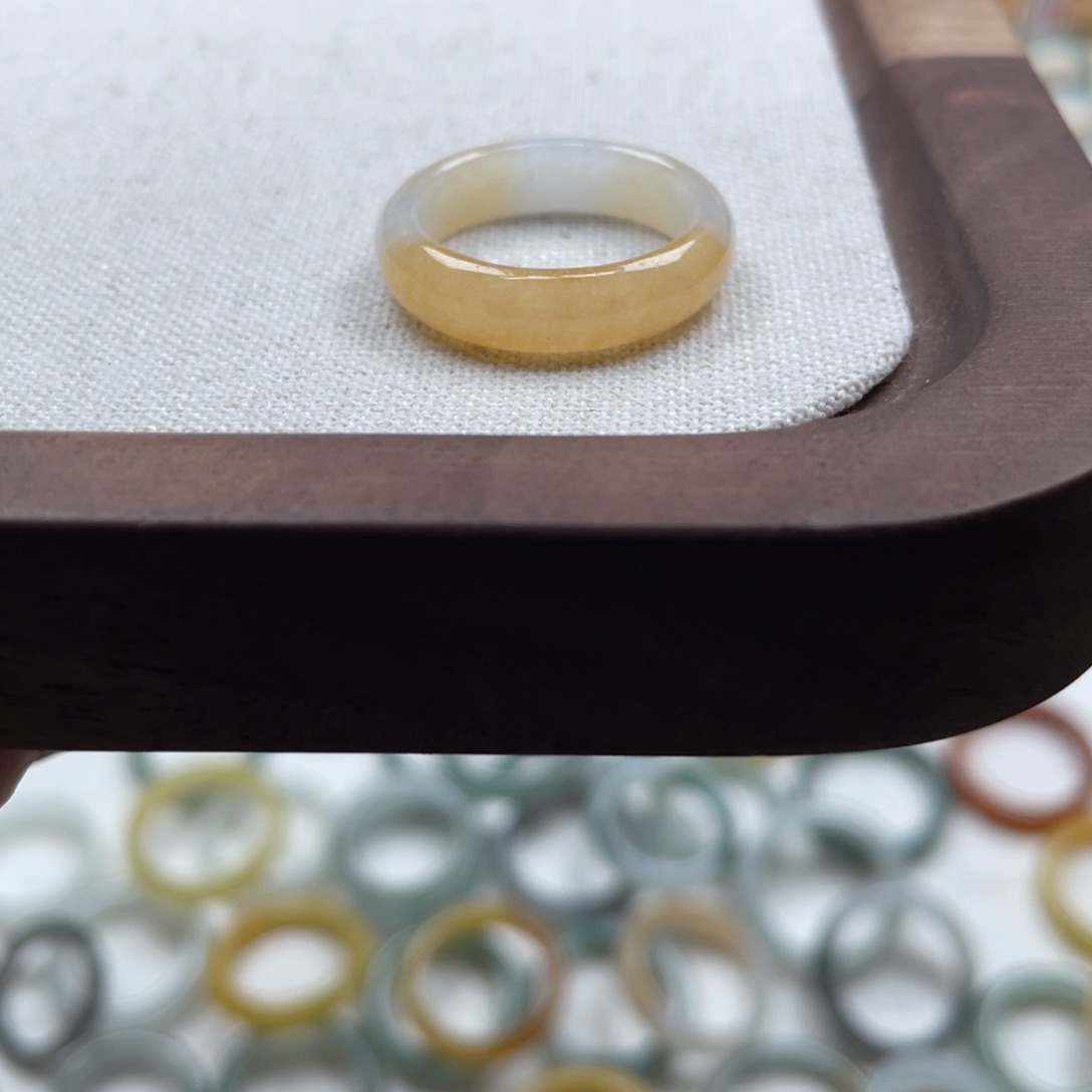 翡翠戒指未镶嵌30 号 港码 13