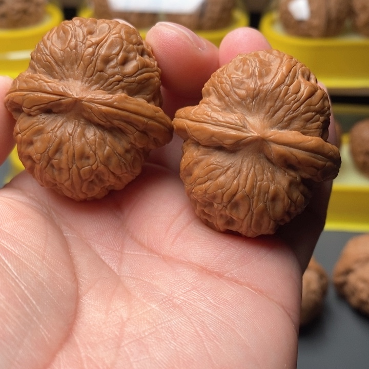 文玩核桃把件元宝