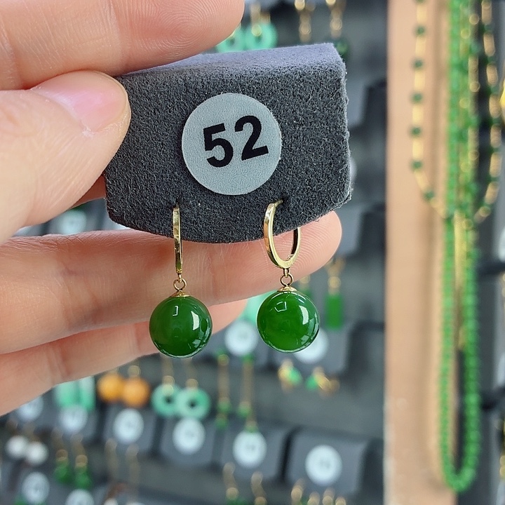 和田玉18K金镶嵌耳饰