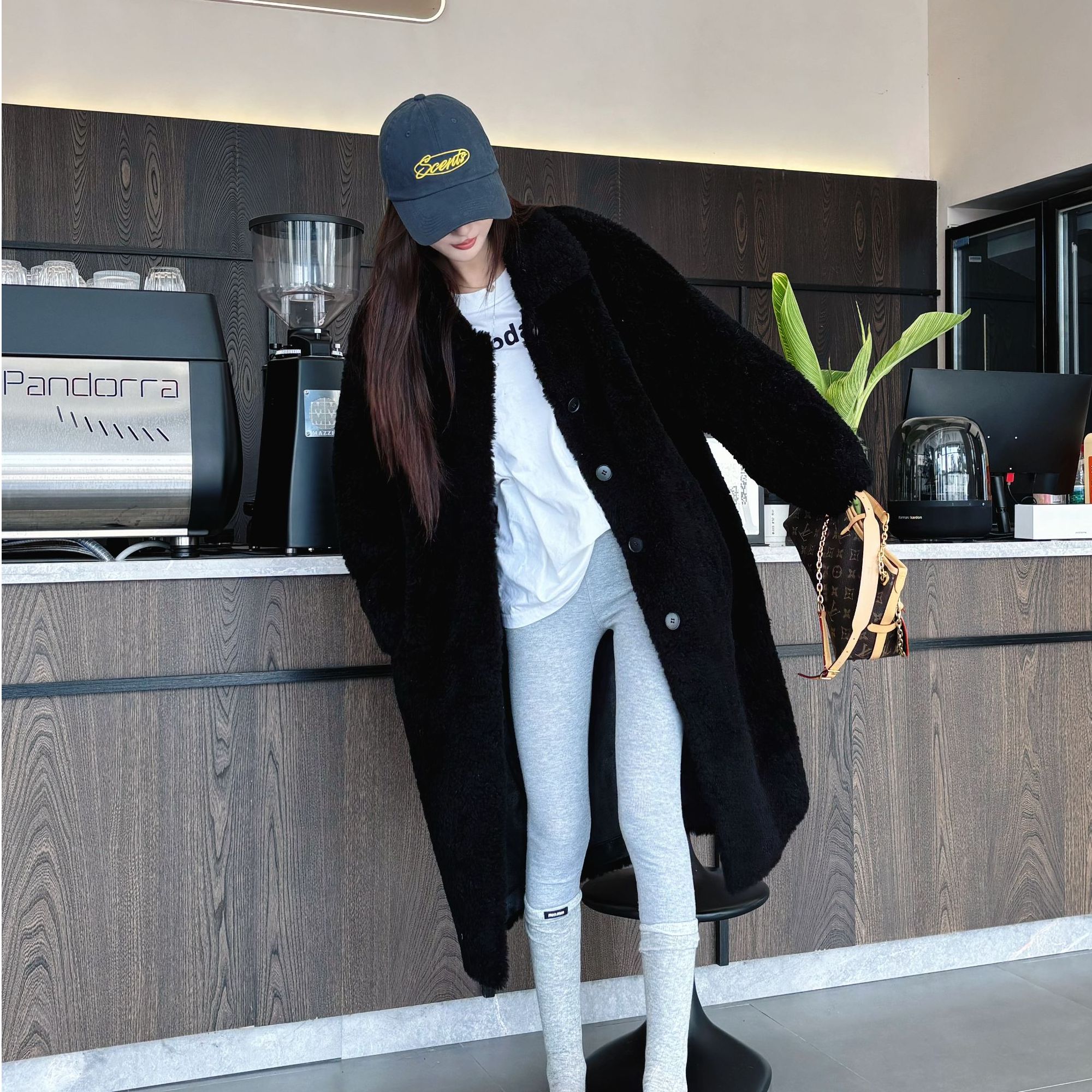 2025冬季新款100羊毛外套女长款休闲韩系百搭时尚气质设计师宽松