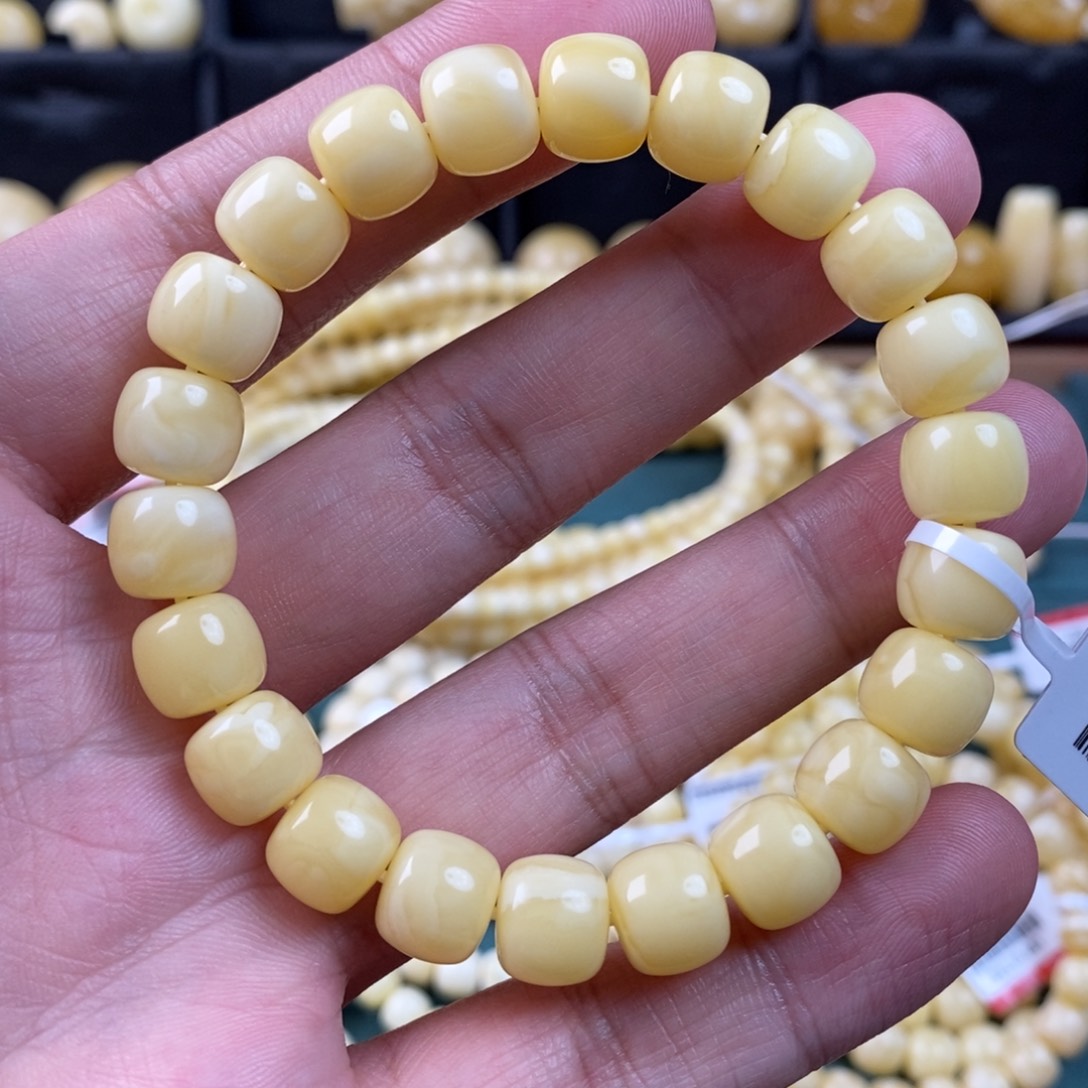 琥珀珠宝奇石未镶嵌天*