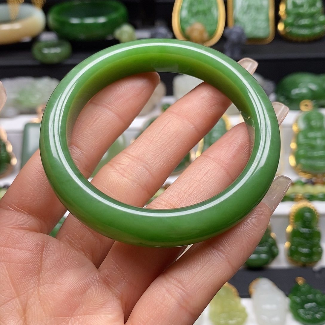 和田玉颈饰未镶嵌媚**M