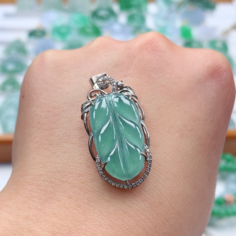 【闪购商品】翡翠吊坠(不含链)银S925镶嵌