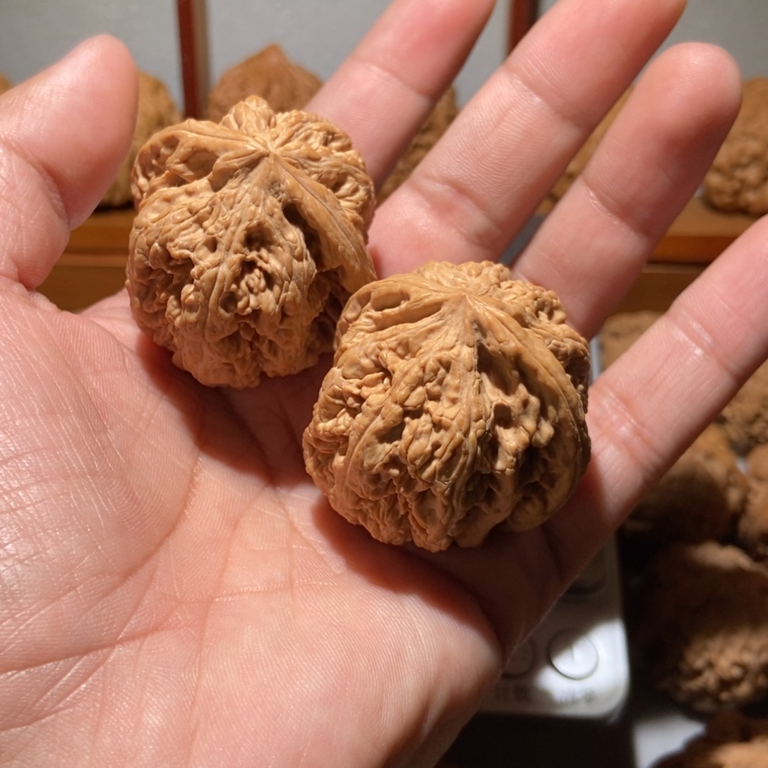 文玩核桃吊坠嘎**气粗筋