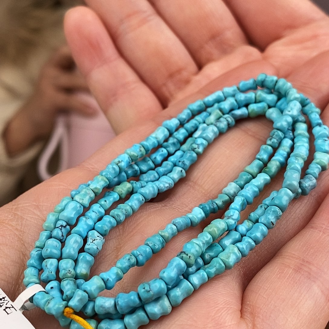 绿松石未镶嵌原矿