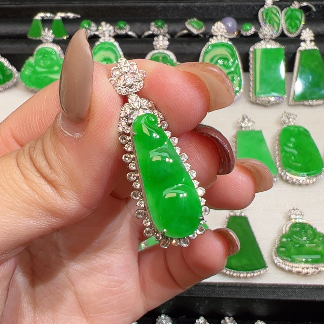 翡翠18K金镶嵌吊坠(不含链)