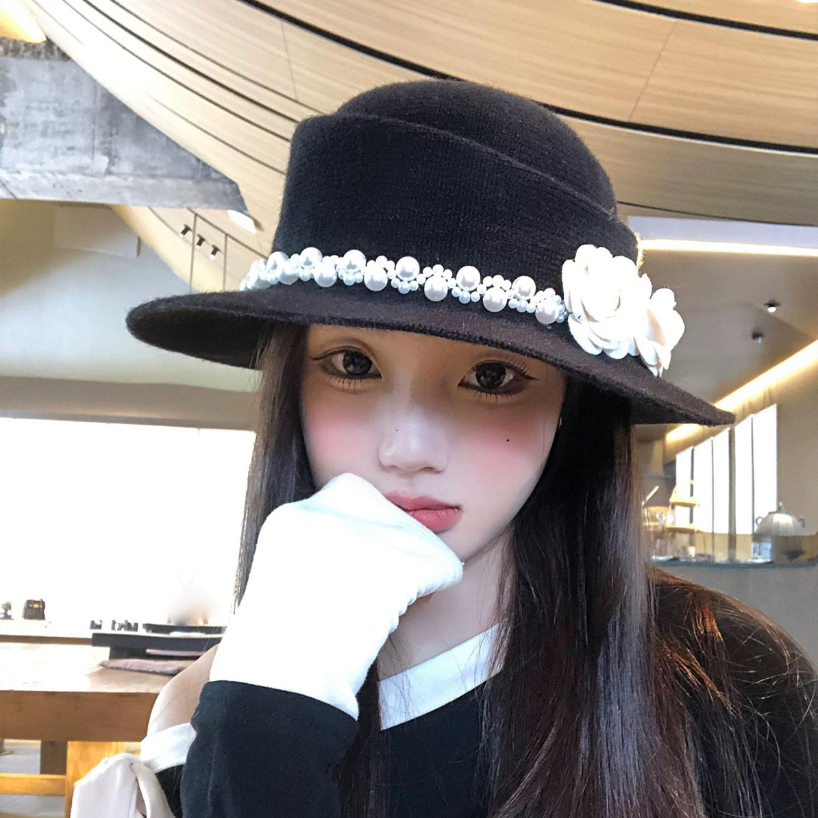 千金风百搭气质出游显脸小渔夫帽子女法式赫本风花朵珍珠优雅礼帽