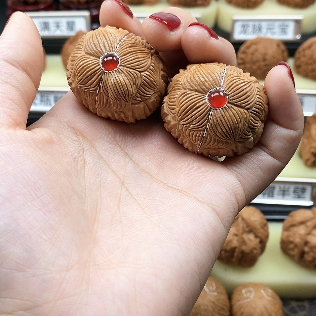 文玩核桃把件朱*峰猴头元宝932