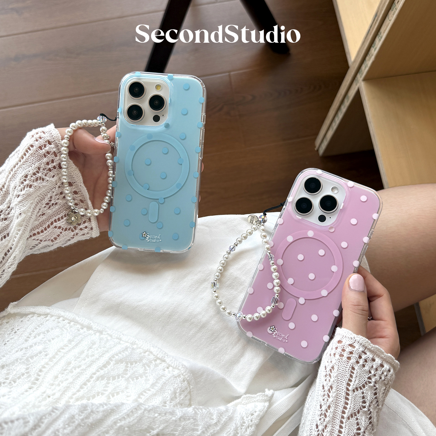 韩系波点磁吸壳17promax手机壳创意适用苹果16pro全包防摔壳简约