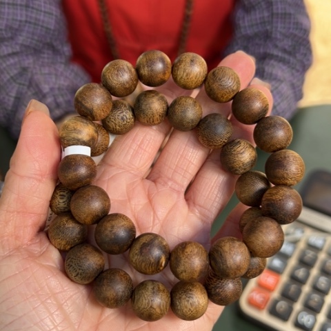 沉香手串装勺子13克卡1.3多样性发1串