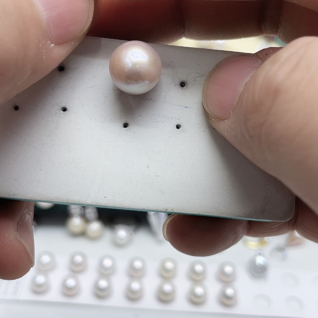 我***北银S925镶嵌淡水珍珠耳饰