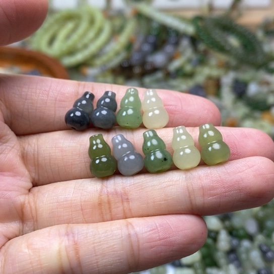 和田玉未镶嵌配件19.9一个 多样性发货