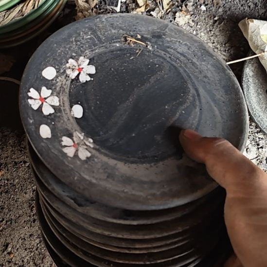 茶盏陶瓷盘子碗啥都有