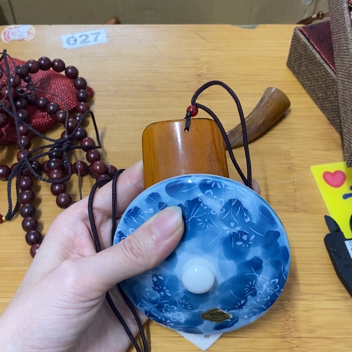 摆件中古工艺品一件