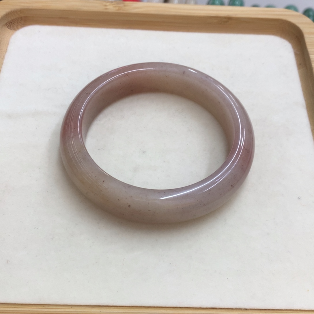 石英质玉未镶嵌手镯