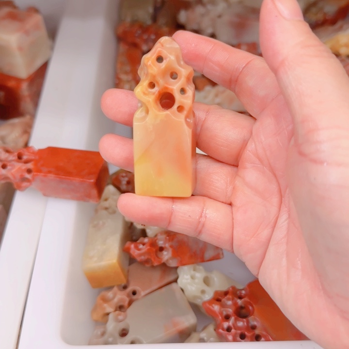 老挝石00000000000000