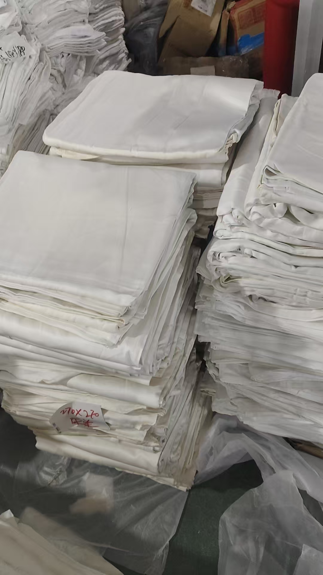 瑕疵污渍发黄白色大床单约180*260