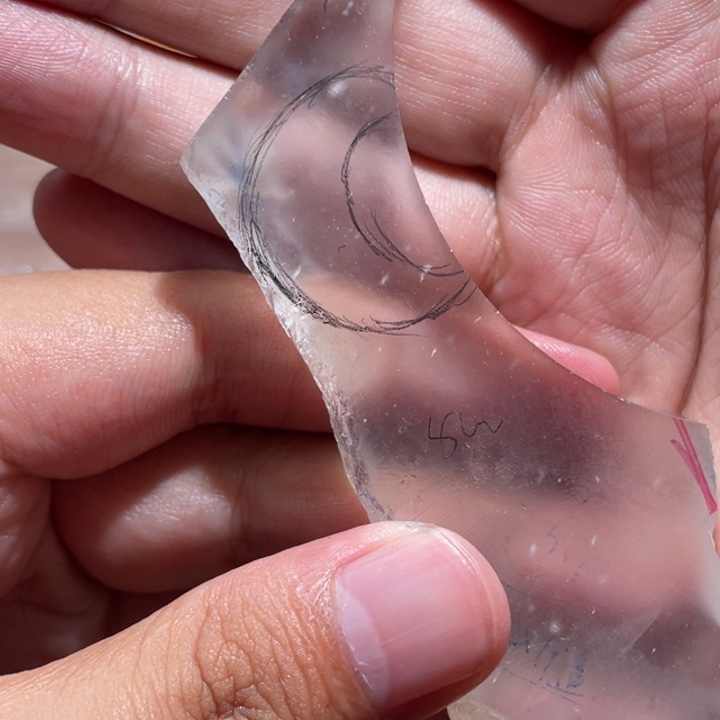 临***.定制石英质玉未镶嵌扣子