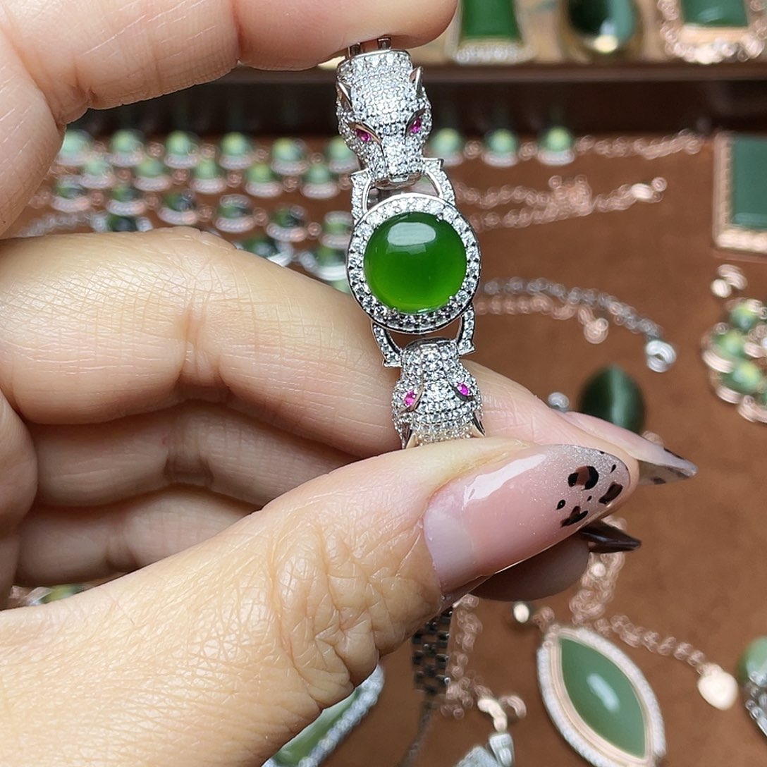 和田玉（碧玉）银S925镶嵌吊坠(不含链)手链