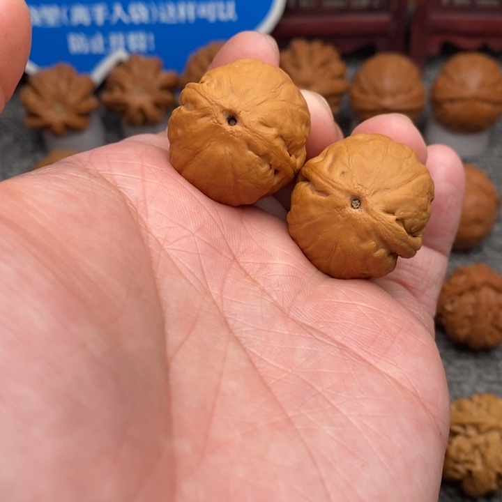 文玩核桃把件…………