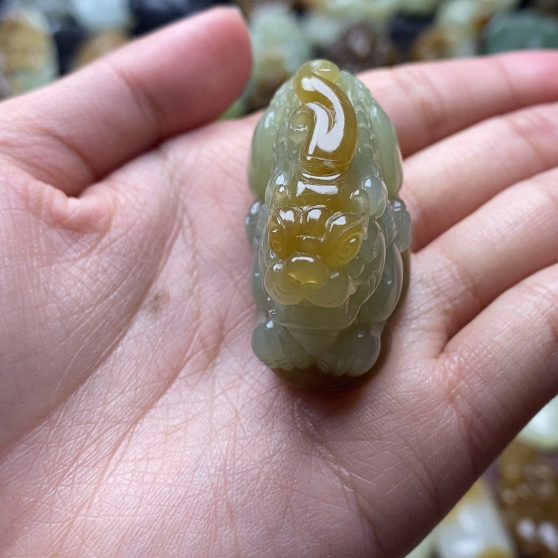 吊坠(不含链)未镶嵌和田玉（糖玉）