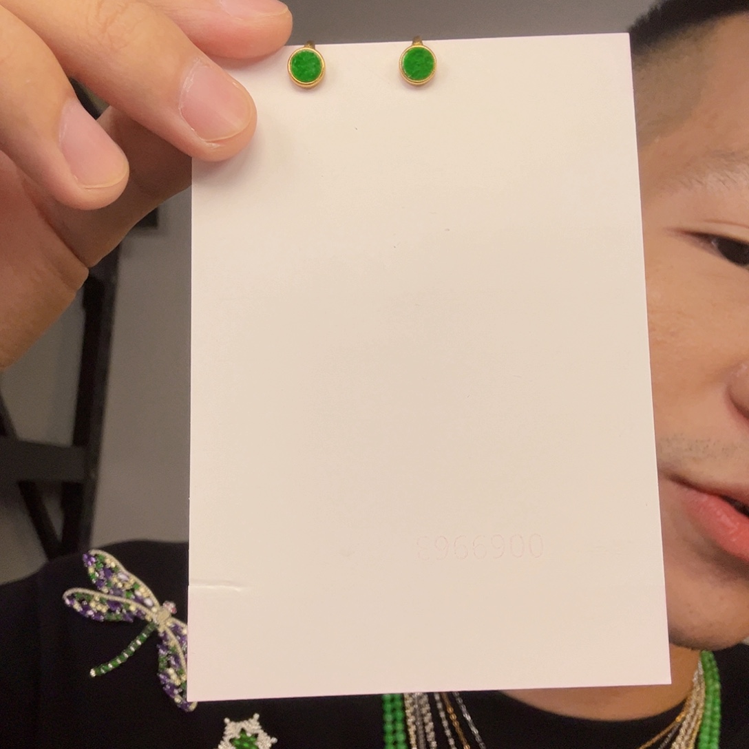 翡翠未镶嵌挂件一对