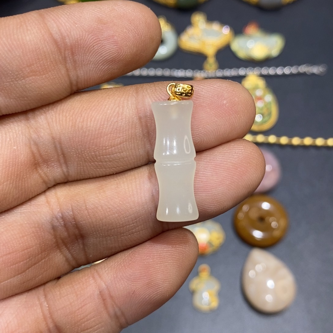 和田玉颈饰银S925镀金镶嵌