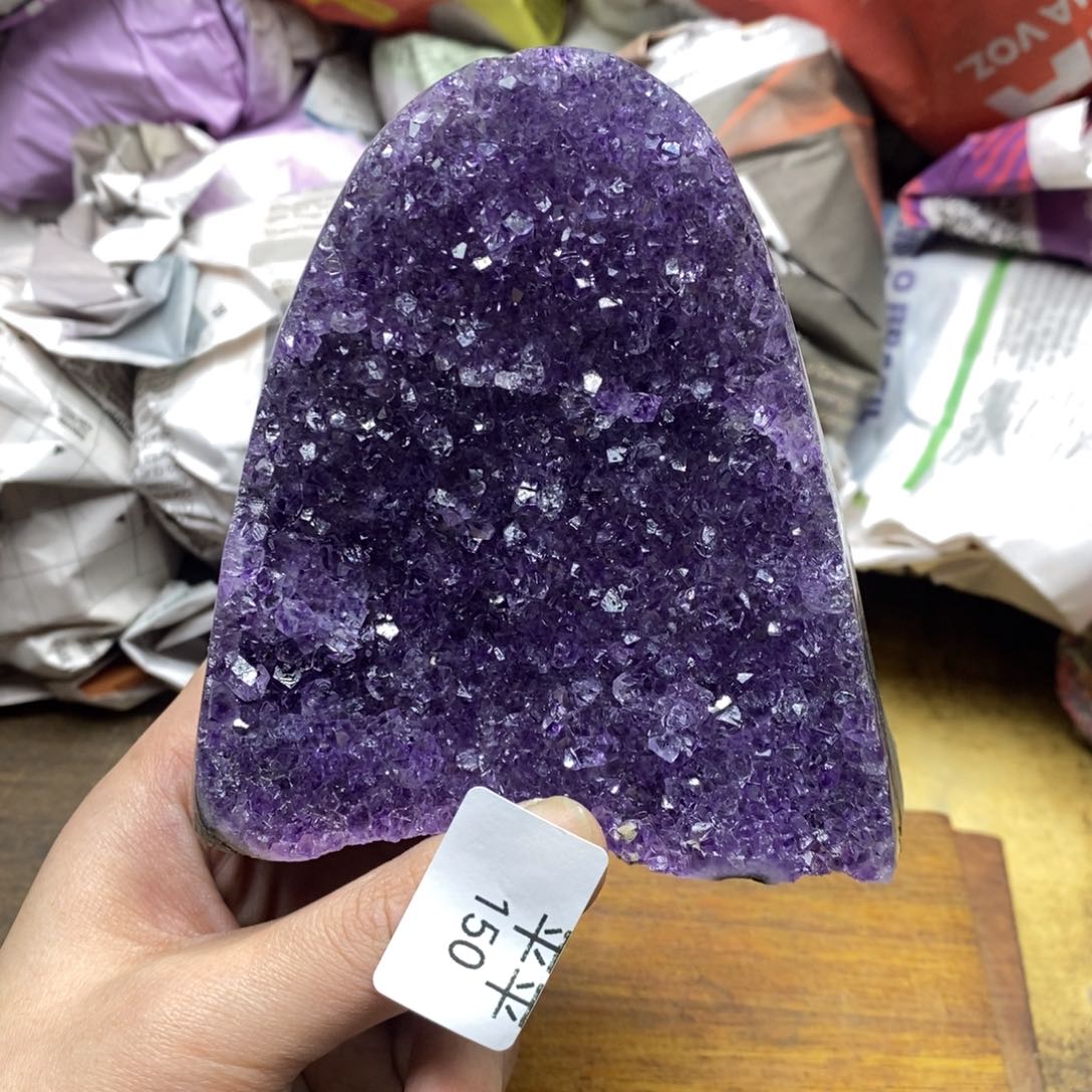 紫晶乌拉圭未镶嵌